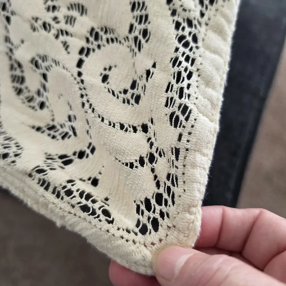 Vintage Irish Style Lace Tablecloth 72x60 Large Cream Floral Table Cover Linens